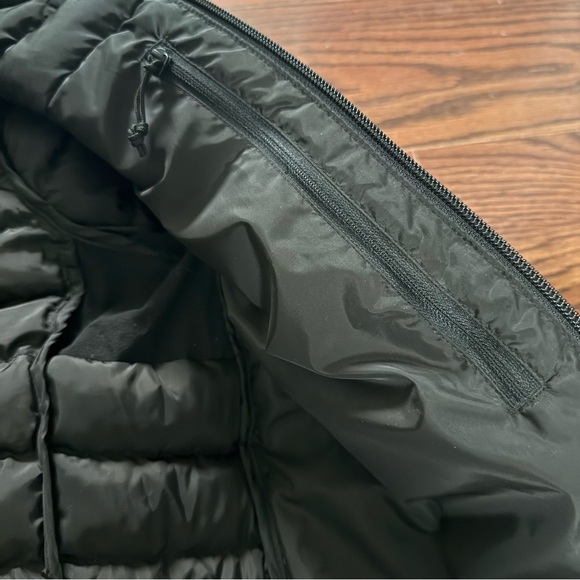 The North Face Women’s Terra Peak Quilted Puffer Jacket, size Medium, Black EUC - Picture 14 of 14